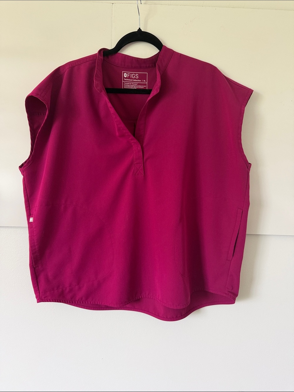 FIGS Rafaela Top in dark magenta